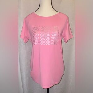 5/25$ Women’s Tag Athletica pink “only‎ good vibes” quotes T shirt size small